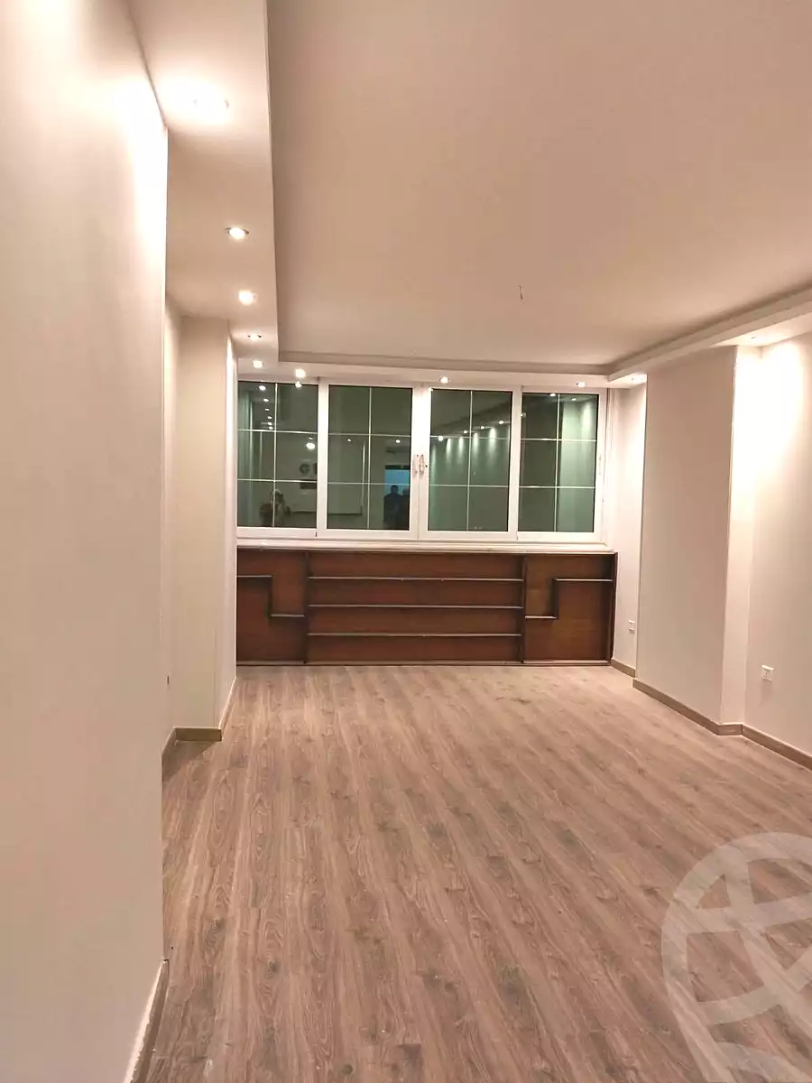 https://aqarmap.com.eg/ar/listing/7256409-for-rent-cairo-helwan-youssef-st