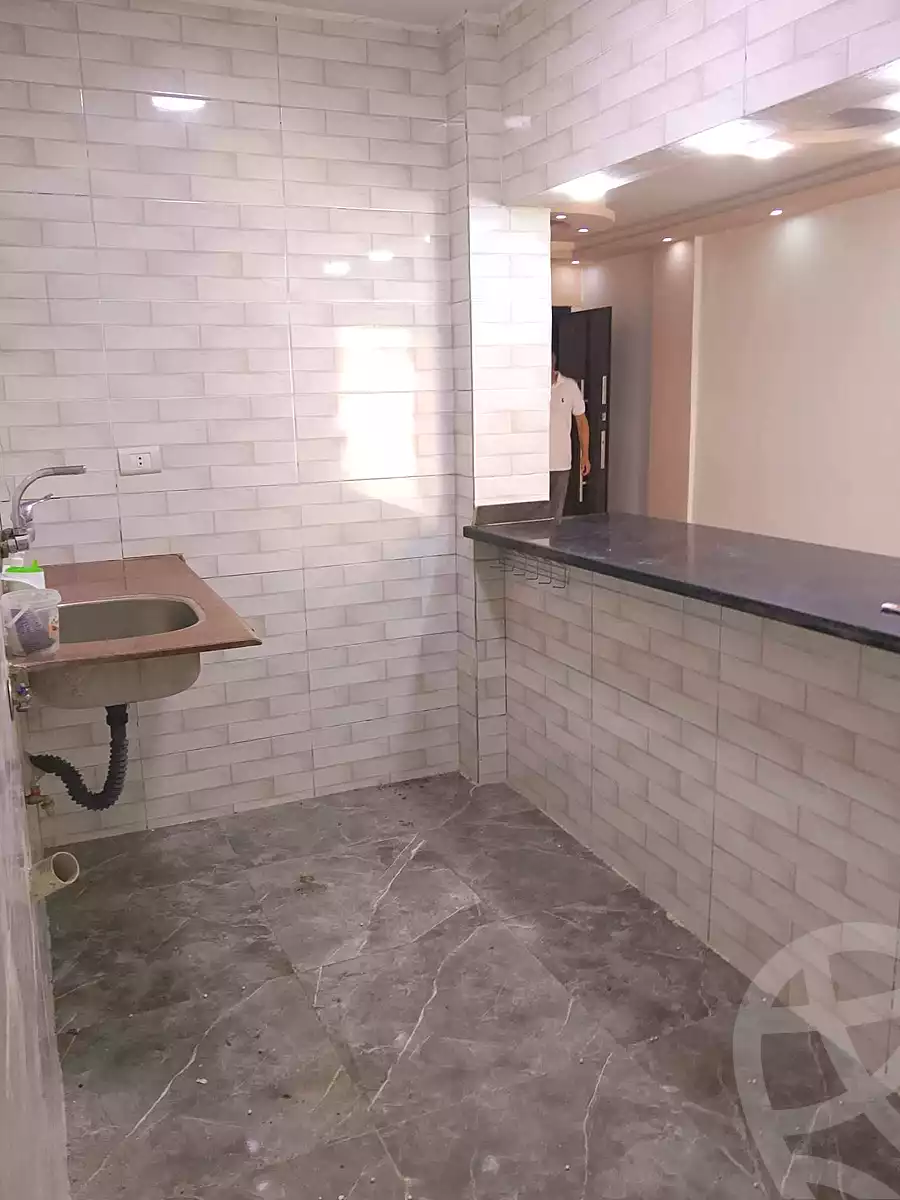https://aqarmap.com.eg/en/listing/7256441-for-sale-alexandria-al-agamy-el-hanouvel
