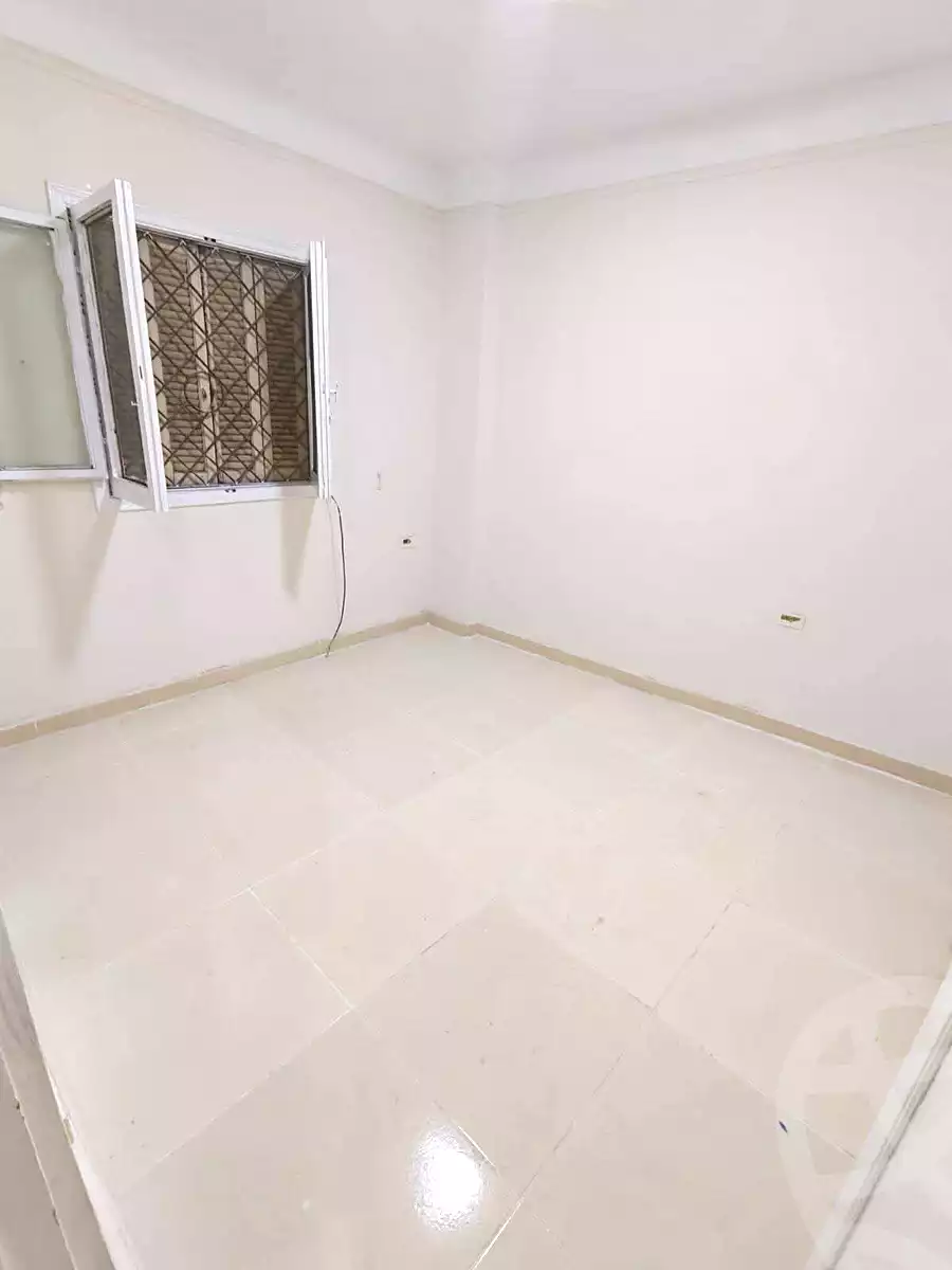https://aqarmap.com.eg/en/listing/7256446-for-sale-alexandria-al-agamy-el-hanouvel