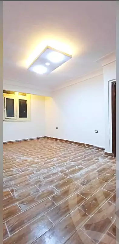 https://aqarmap.com.eg/en/listing/7256707-for-sale-alexandria-al-agamy-lbytsh-mecca-st