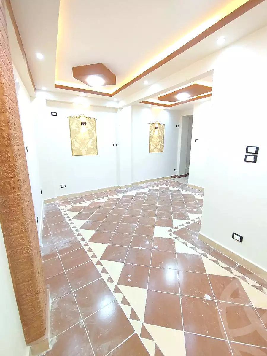 https://aqarmap.com.eg/ar/listing/7256823-for-sale-alexandria-lsywf-el-falki