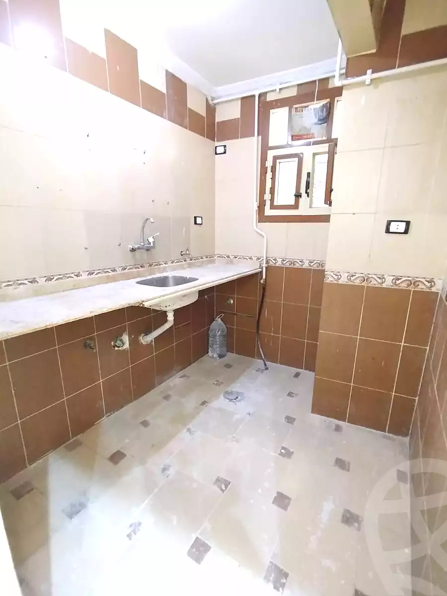 https://aqarmap.com.eg/ar/listing/7256823-for-sale-alexandria-lsywf-el-falki