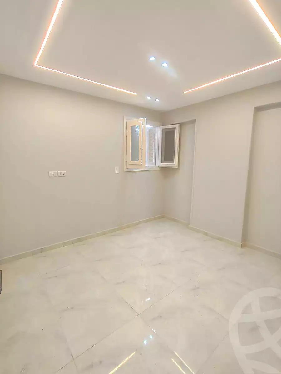 https://aqarmap.com.eg/ar/listing/7256907-for-sale-alexandria-fyktwry-shr-jml-bd-lnsr