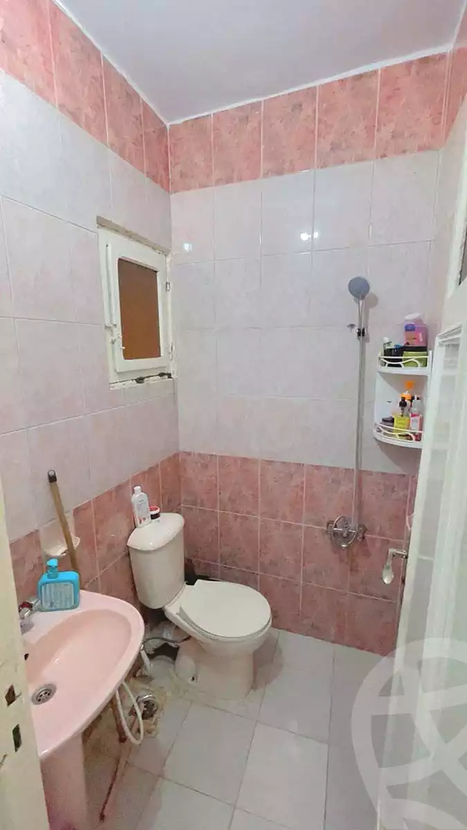 https://aqarmap.com.eg/ar/listing/7257233-for-sale-cairo-helwan-helwan-el-sharkeya-ryad-pasha-st