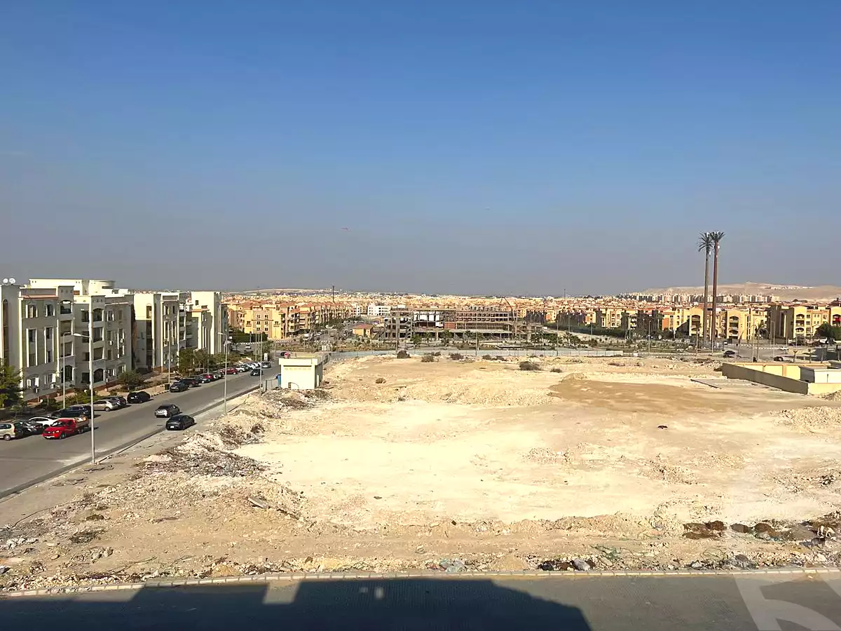 https://aqarmap.com.eg/ar/listing/7258095-for-sale-cairo-el-sheikh-zayed-city-compounds-el-khamayel