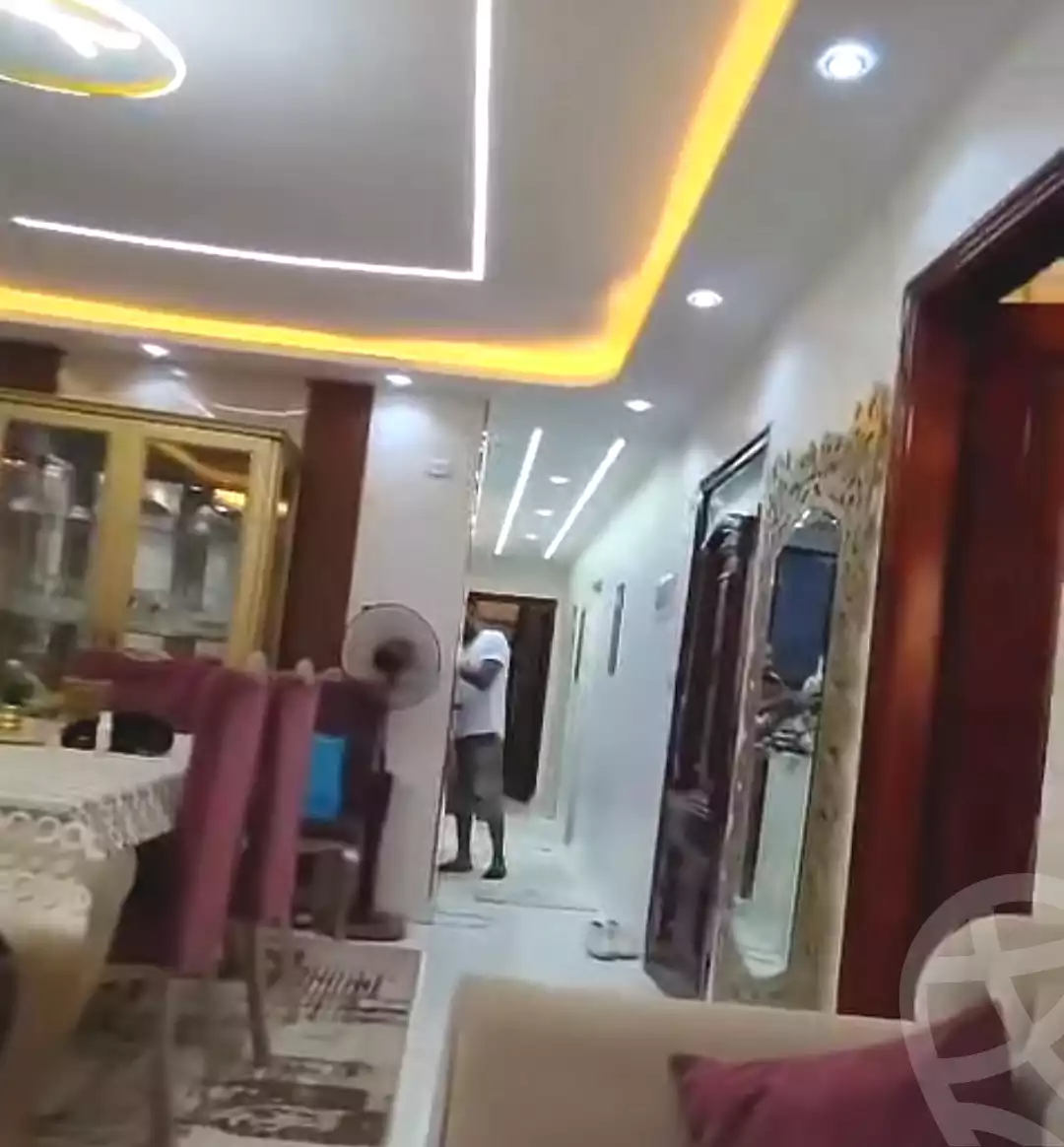 https://aqarmap.com.eg/ar/listing/7258123-for-sale-cairo-elnozha-Streettt-27