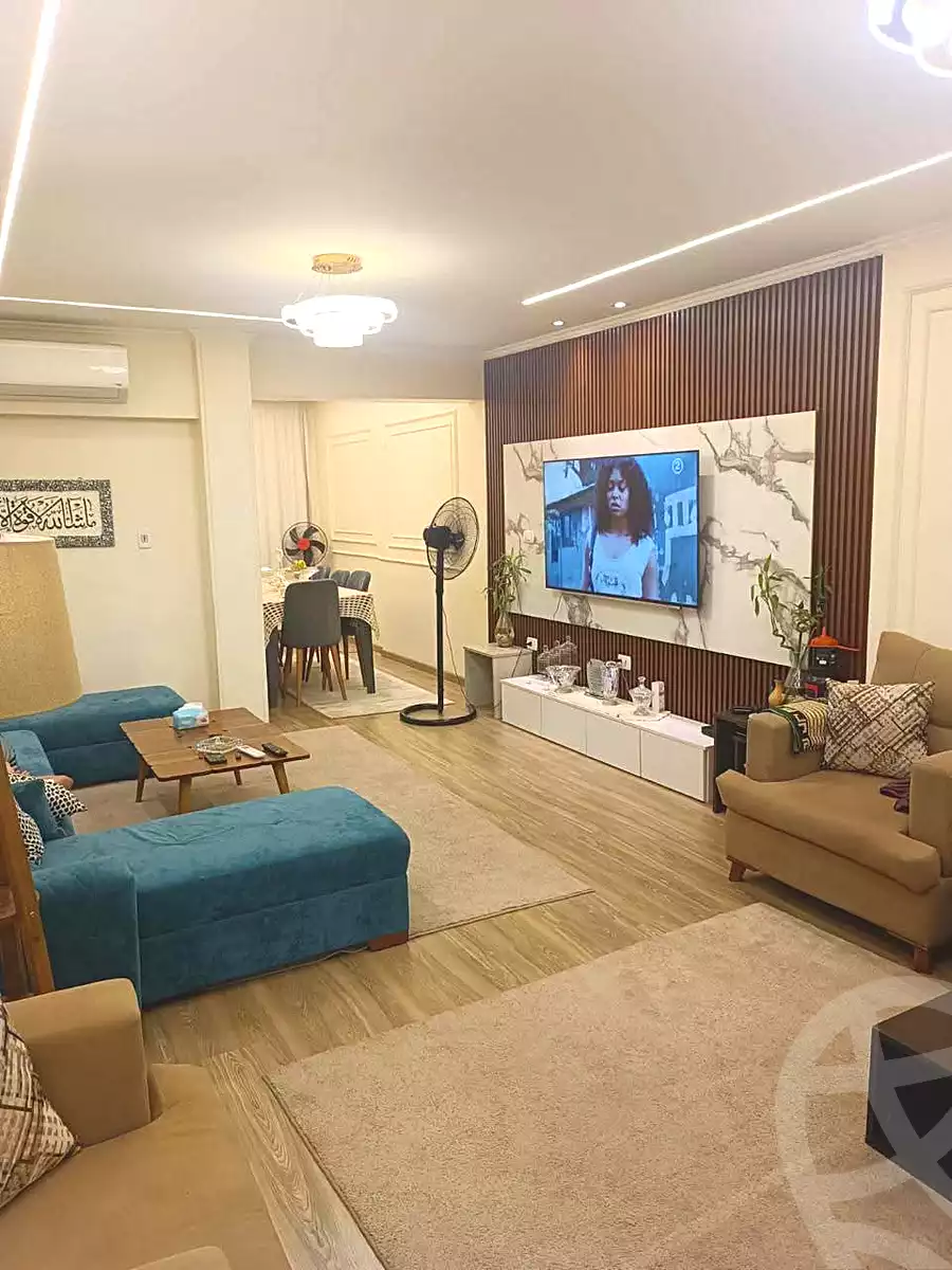 https://aqarmap.com.eg/en/listing/7258128-for-sale-alexandria-roshdy-roushdy-basha-st