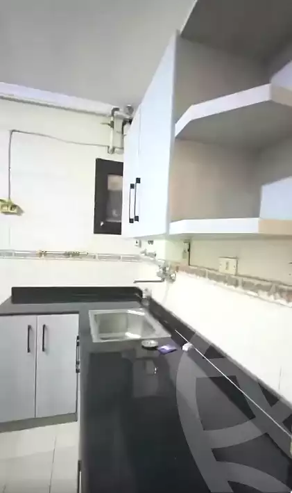 https://aqarmap.com.eg/ar/listing/7258132-for-sale-cairo-el-zaytun-hlmy-lzytwn-ibn-el-hakam-sq