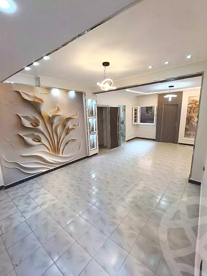 https://aqarmap.com.eg/ar/listing/7258434-for-sale-alexandria-miami-shr-jml-bd-lnsr