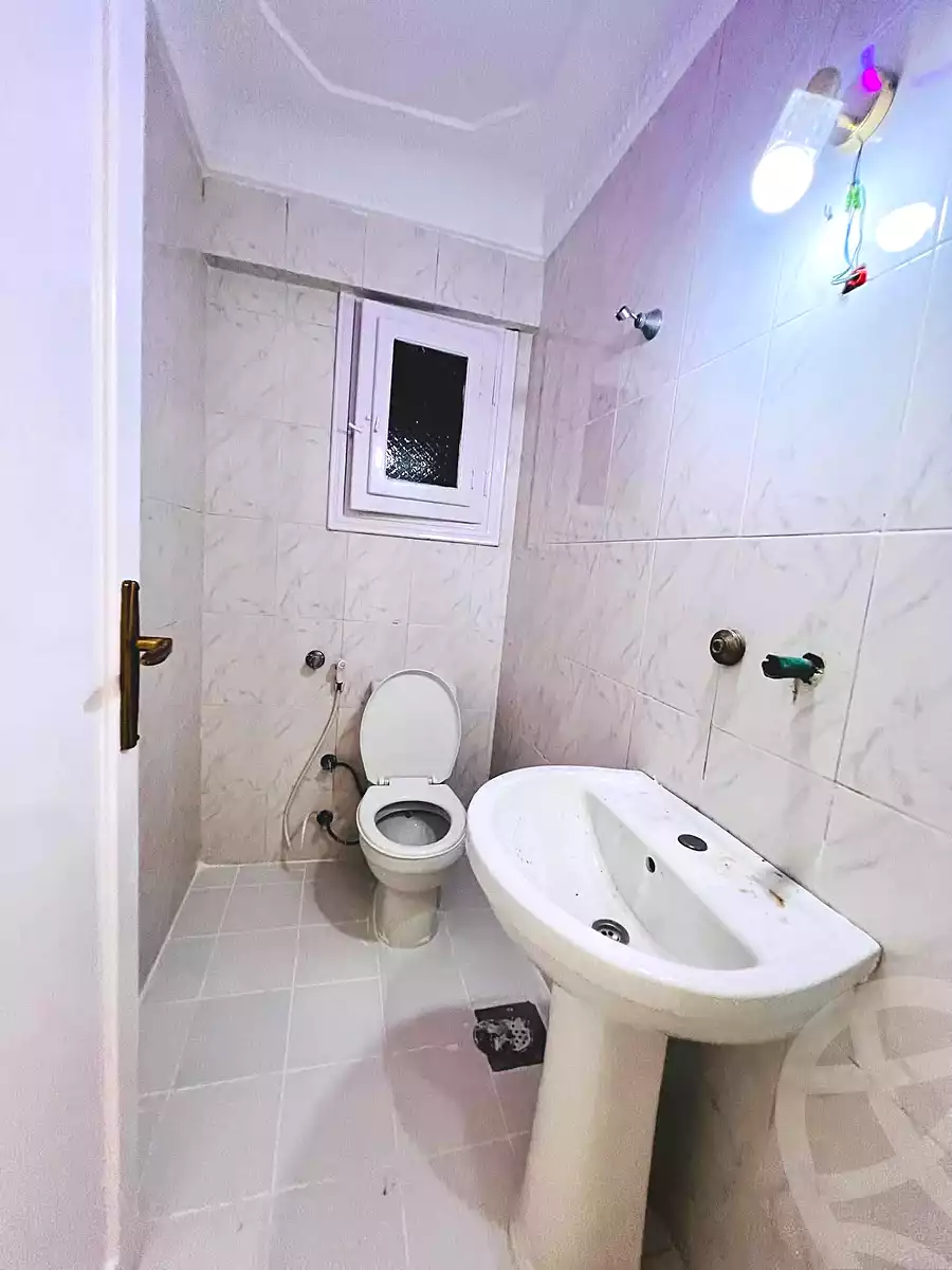 https://aqarmap.com.eg/ar/listing/7258474-for-sale-alexandria-al-agamy-shataa-el-nakheel
