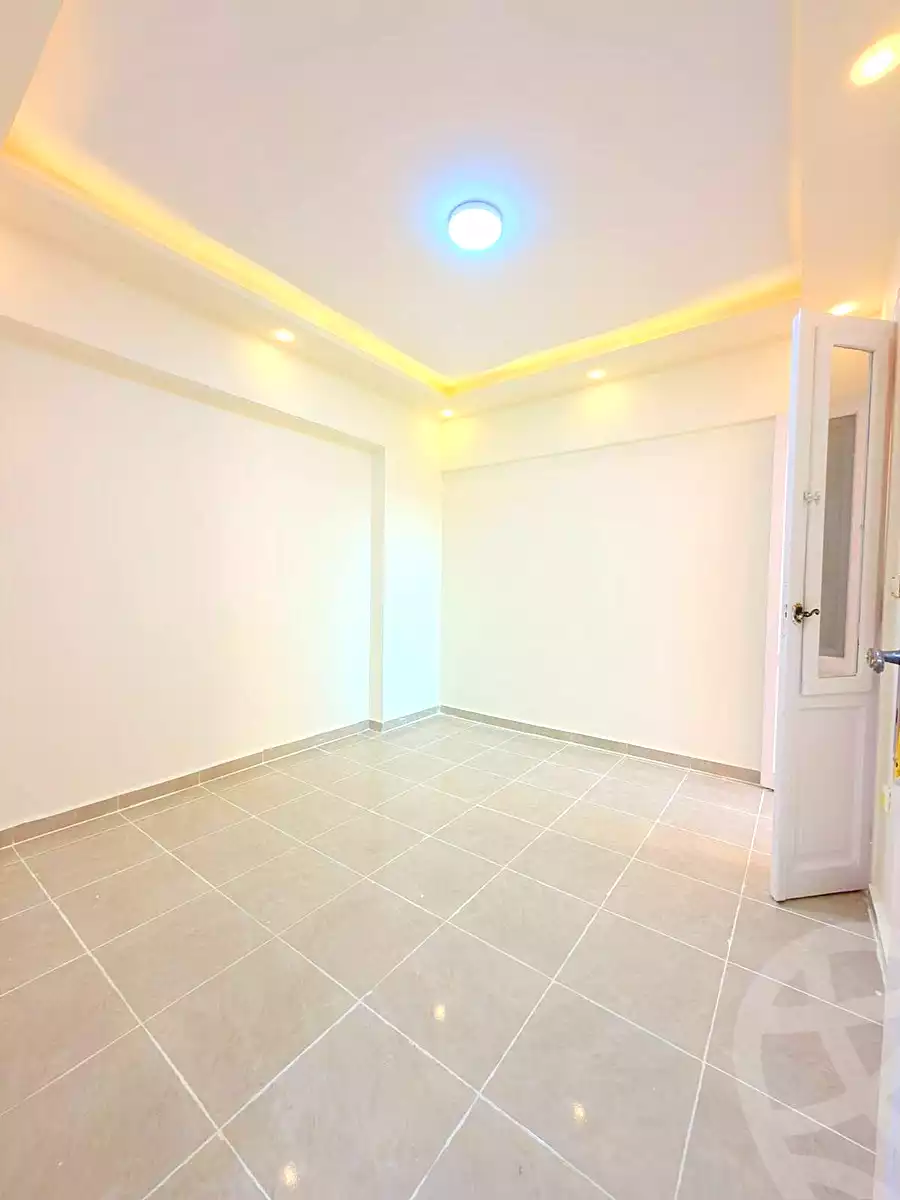 https://aqarmap.com.eg/ar/listing/7258483-for-sale-alexandria-al-agamy-shataa-el-nakheel
