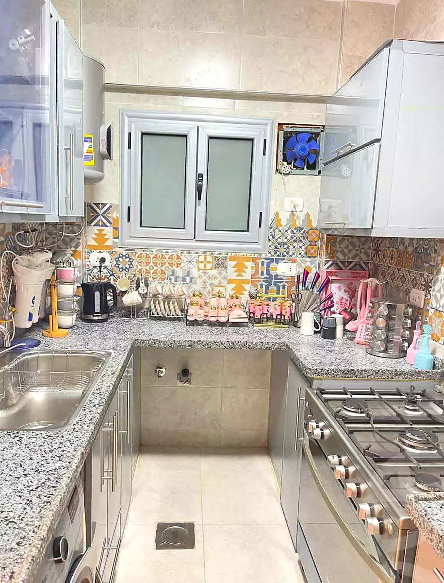 https://aqarmap.com.eg/ar/listing/7258918-for-sale-alexandria-al-agamy-lbytsh-shahr-al-assal-st