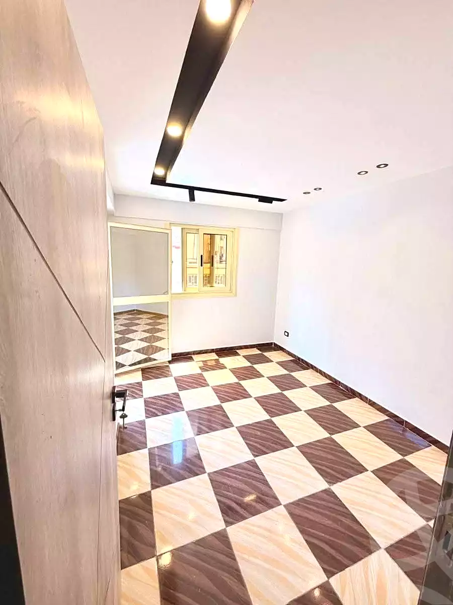 https://aqarmap.com.eg/en/listing/7259203-for-sale-alexandria-sydy-bshr-sydy-bshr-bhry-shr-khld-bn-lwlyd