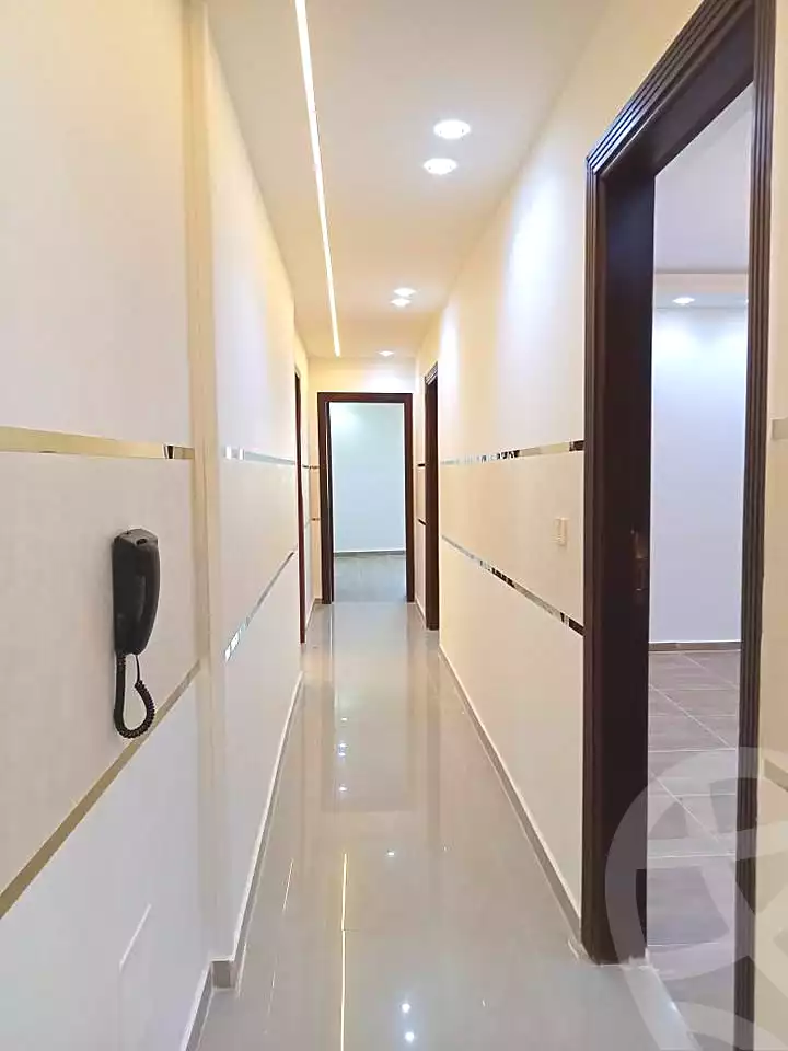 https://aqarmap.com.eg/ar/listing/7259213-for-sale-alexandria-tharwat