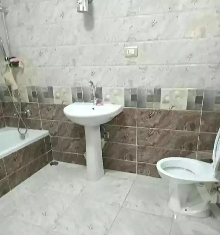 https://aqarmap.com.eg/en/listing/7259242-for-sale-alexandria-el-mandara-shr-mlk-hfny