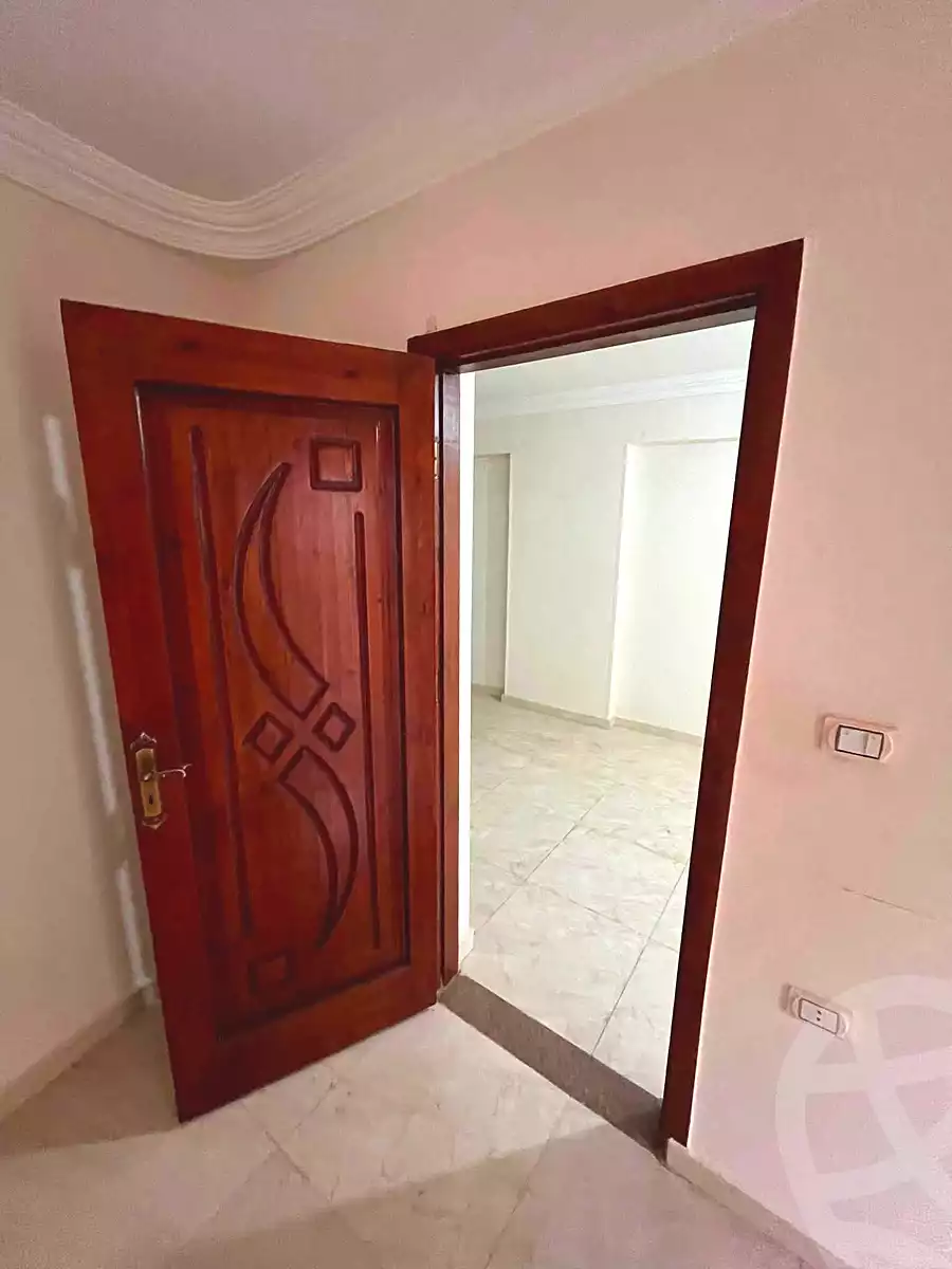 https://aqarmap.com.eg/ar/listing/7259735-for-rent-cairo-ain-shams-mnshy-lthryr