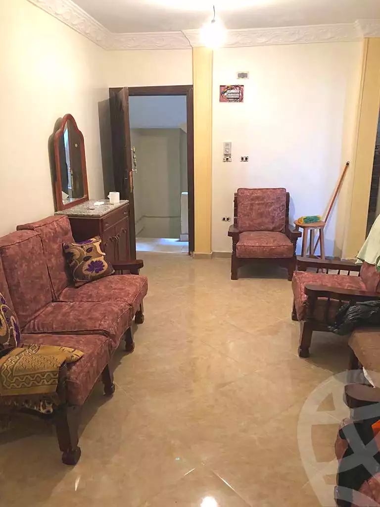 https://aqarmap.com.eg/ar/listing/7259791-for-sale-alexandria-al-agamy-bw-ywsf-hosni-mubarak-st