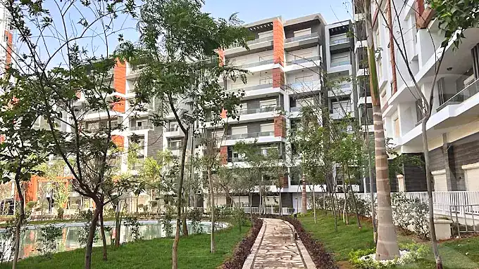 https://aqarmap.com.eg/en/listing/7259939-for-sale-cairo-new-administrative-capital-r7-la-capitale