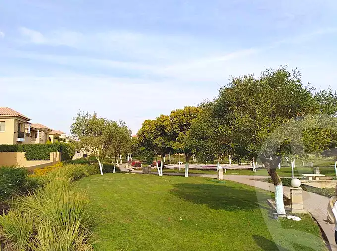 https://aqarmap.com.eg/en/listing/7259967-for-sale-cairo-new-cairo-compounds-kmbwnd-kryk-twn-il-cazar