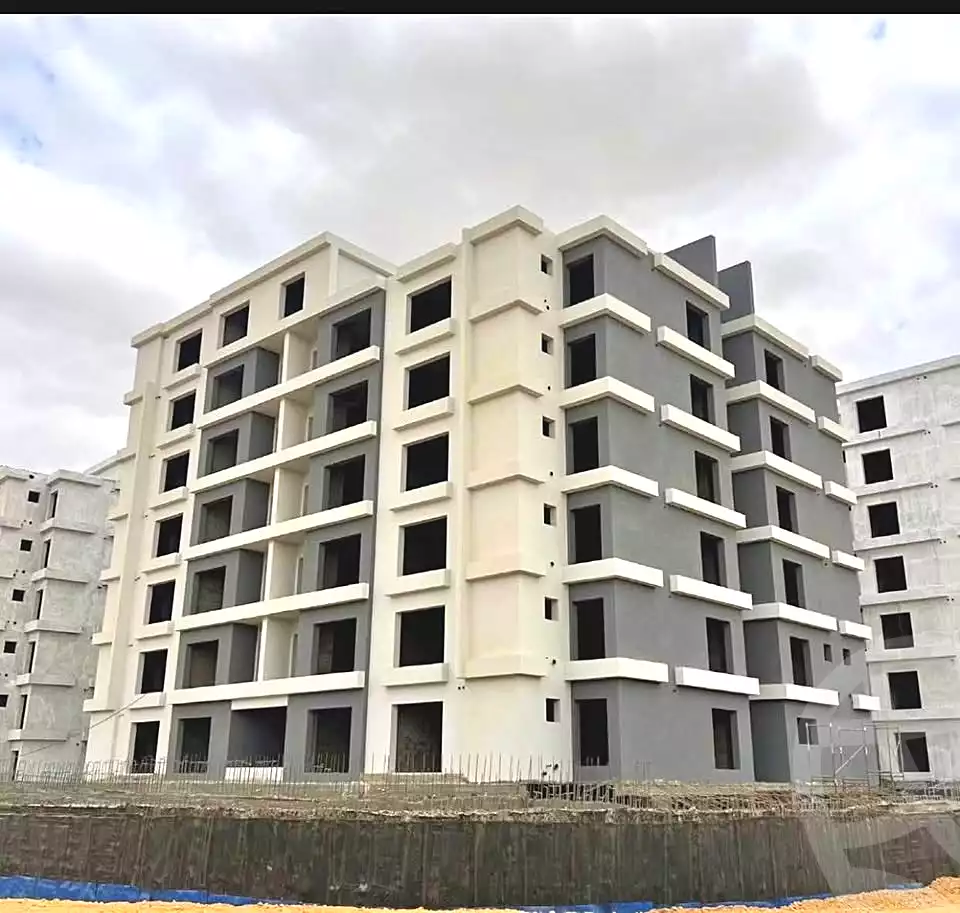 https://aqarmap.com.eg/en/listing/7259967-for-sale-cairo-new-cairo-compounds-kmbwnd-kryk-twn-il-cazar