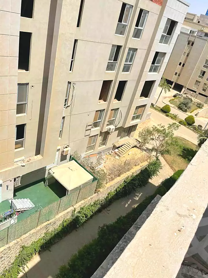 https://aqarmap.com.eg/en/listing/7259967-for-sale-cairo-new-cairo-compounds-kmbwnd-kryk-twn-il-cazar
