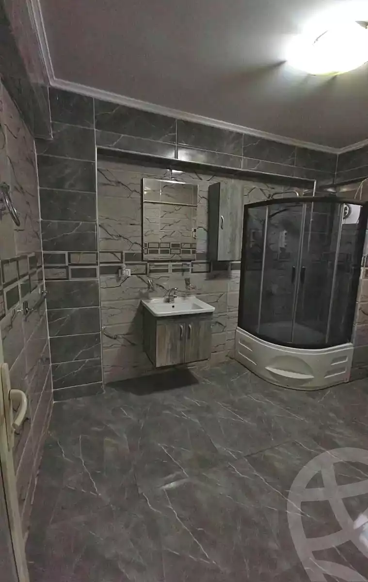 https://aqarmap.com.eg/ar/listing/7260383-for-sale-cairo-helwan-mohamed-sayed-ahmed-st