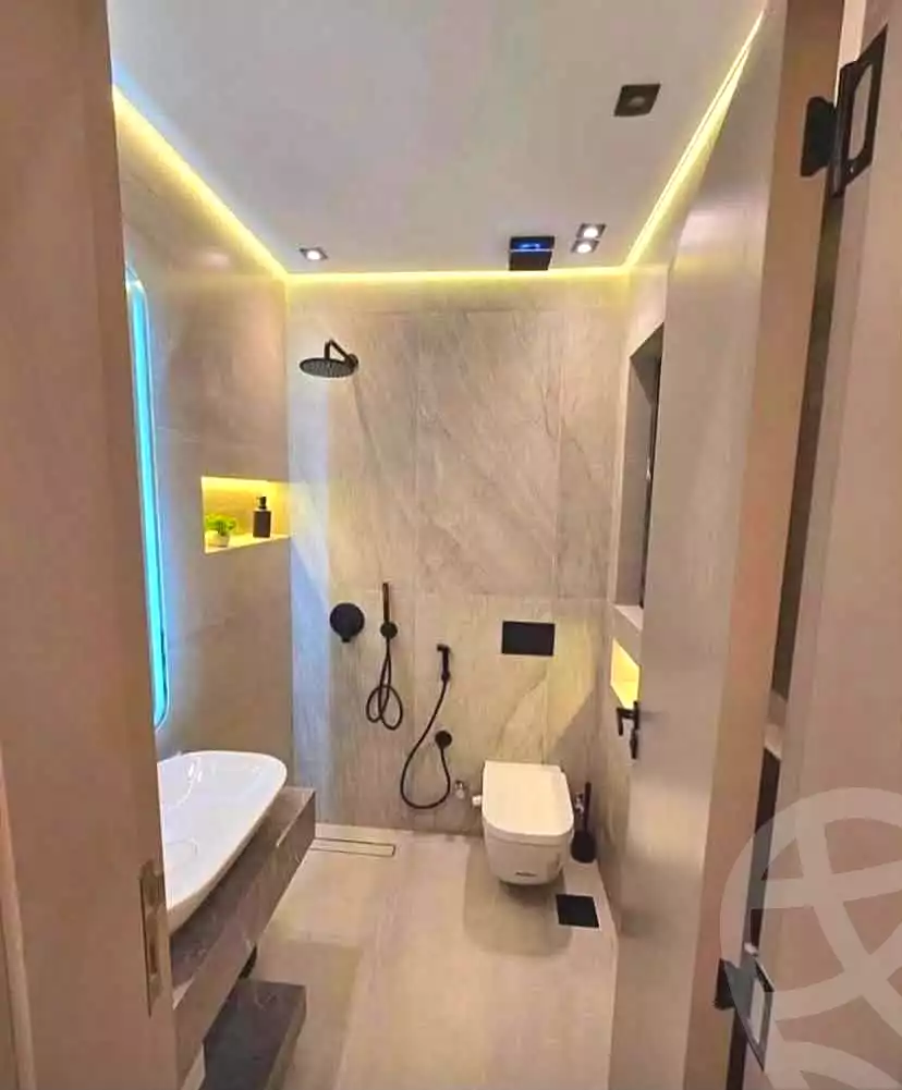 https://aqarmap.com.eg/ar/listing/7260399-for-sale-cairo-new-cairo-compounds-swan-lake-the-phoenix-hassan-allam