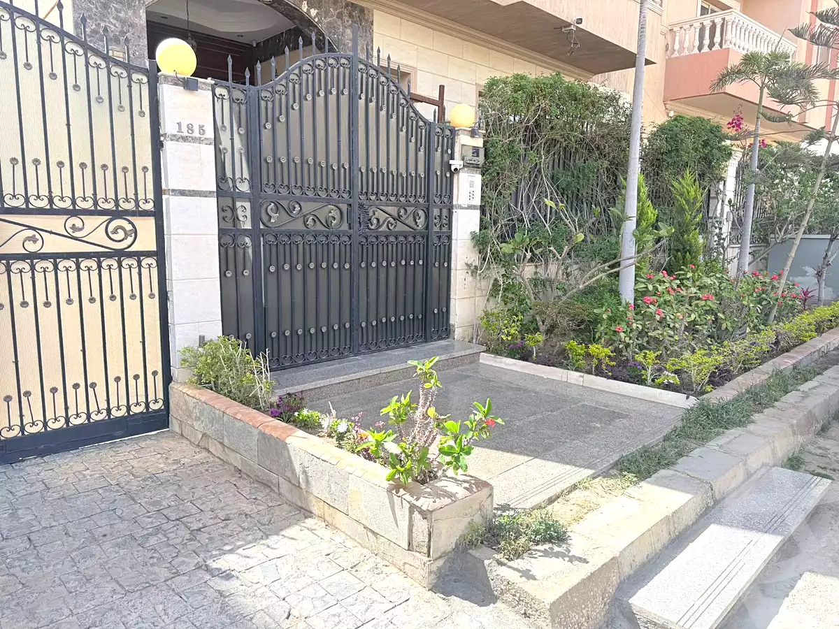 https://aqarmap.com.eg/ar/listing/7260484-for-rent-cairo-new-cairo-south-investors-al-gezira-st