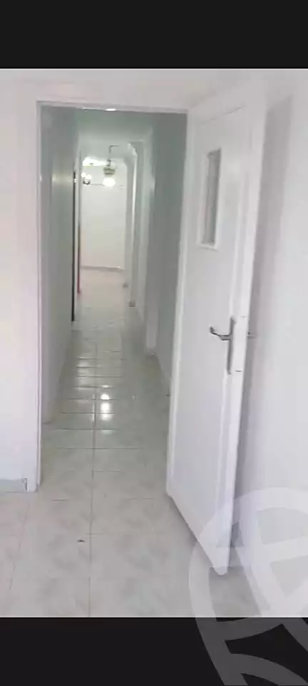 https://aqarmap.com.eg/en/listing/7260606-for-sale-alexandria-sydy-bshr-sydy-bshr-bhry-khalil-hamada-st