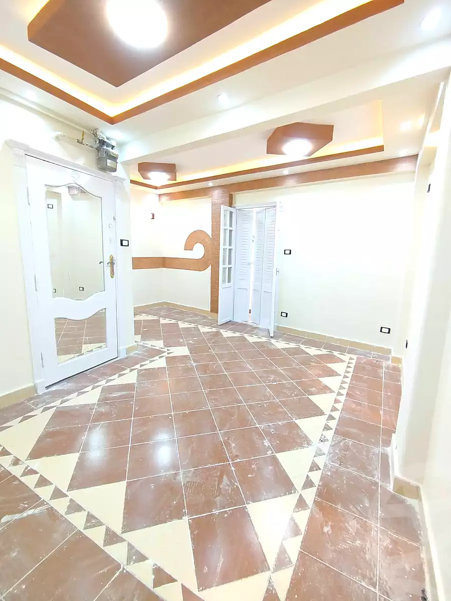 https://aqarmap.com.eg/ar/listing/7260651-for-sale-alexandria-lsywf-el-falki
