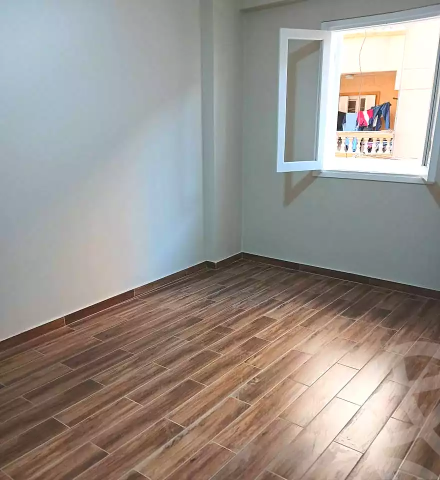 https://aqarmap.com.eg/en/listing/7260754-for-sale-alexandria-el-asafra-ahmed-tiesser-st