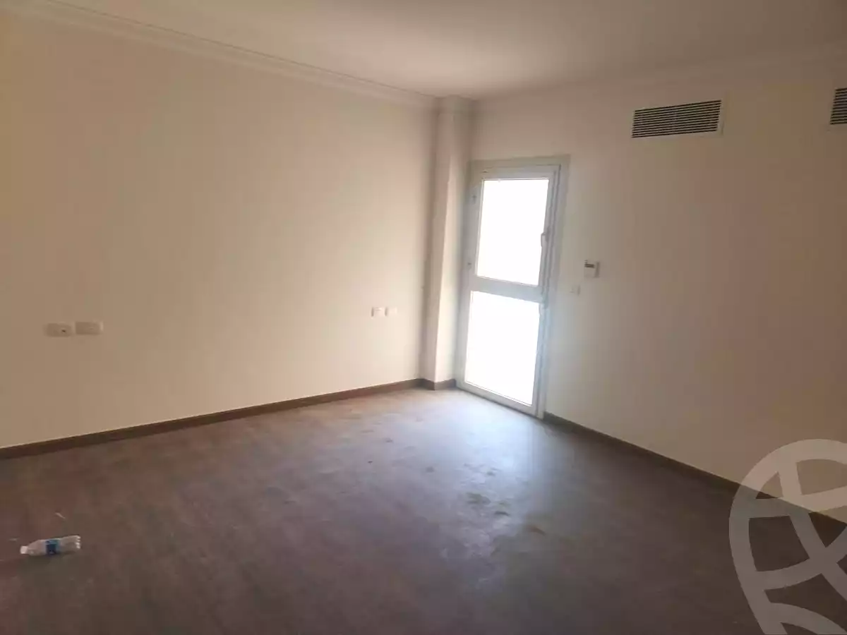 https://aqarmap.com.eg/ar/listing/7260836-for-sale-cairo-new-cairo-compounds-brwmynd-ryzydns-wdy-djl-llttwyr