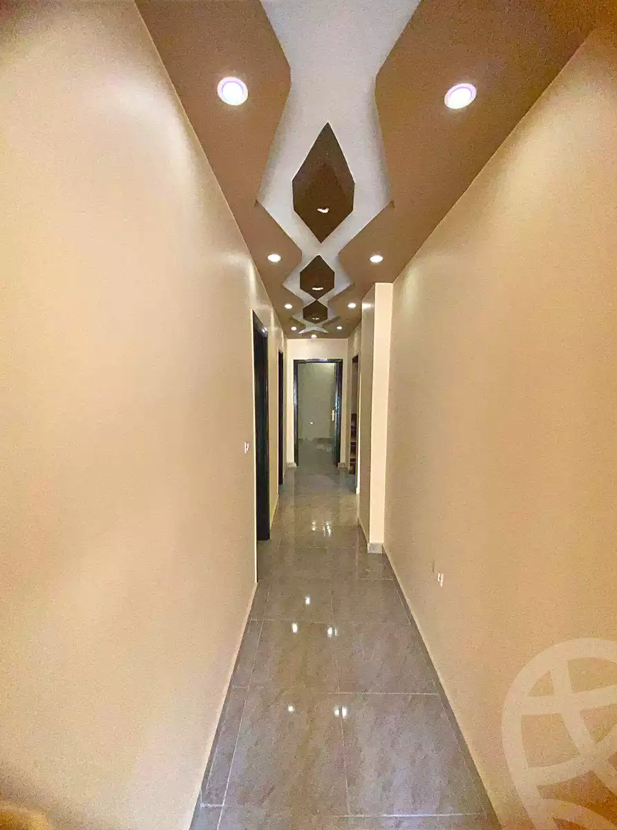 https://aqarmap.com.eg/en/listing/7260974-for-sale-cairo-el-sayyeda-zeinab-mohamed-ezz-el-arab-st