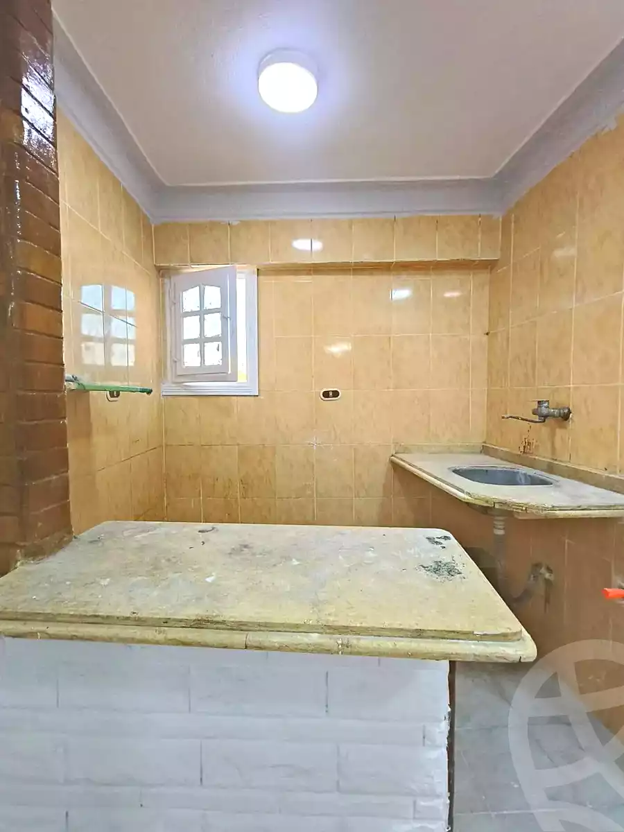 https://aqarmap.com.eg/ar/listing/7261088-for-sale-alexandria-al-agamy-shataa-el-nakheel