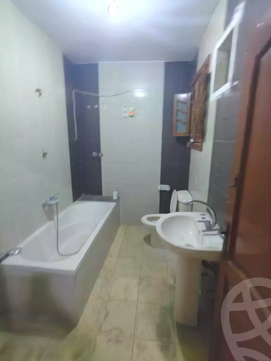 https://aqarmap.com.eg/ar/listing/7261418-for-rent-cairo-ain-shams-el-naam-al-matrya-musiem-st