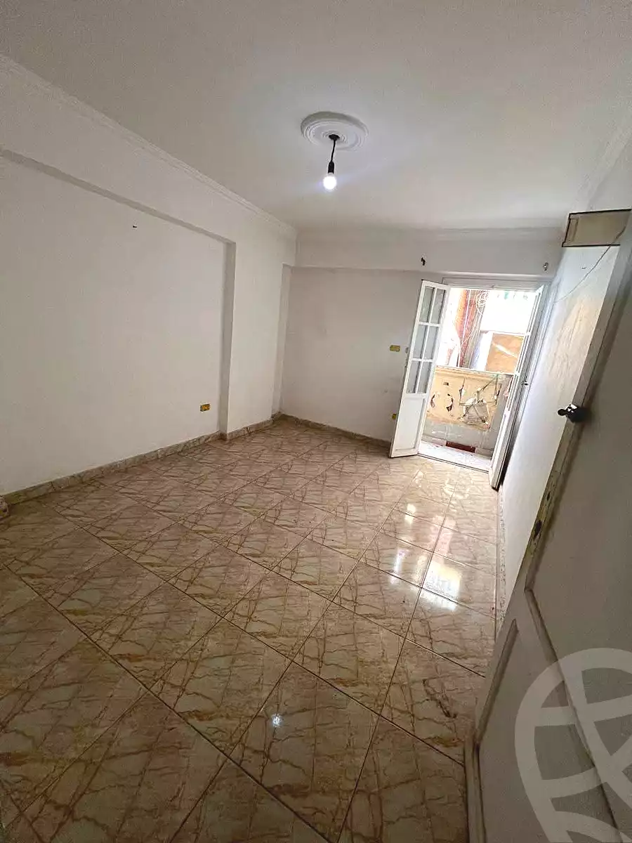 https://aqarmap.com.eg/ar/listing/7261484-for-sale-alexandria-lsywf-el-seyouf-bahri