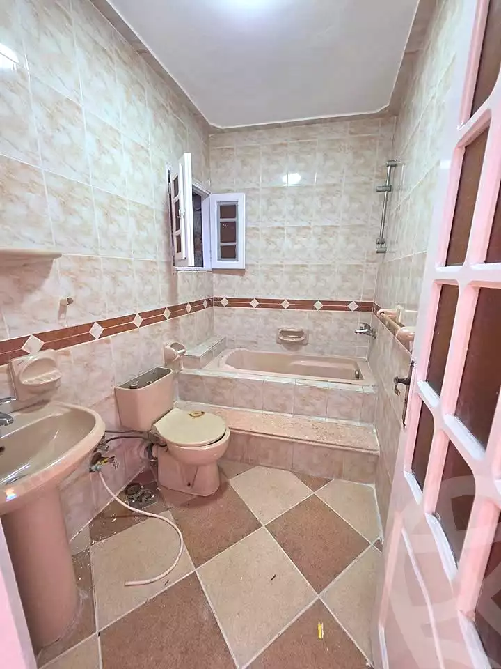 https://aqarmap.com.eg/en/listing/7261970-for-sale-alexandria-al-agamy