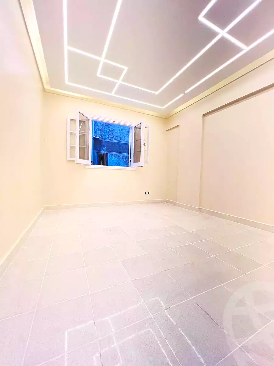 https://aqarmap.com.eg/ar/listing/7262276-for-sale-alexandria-al-agamy-shataa-el-nakheel