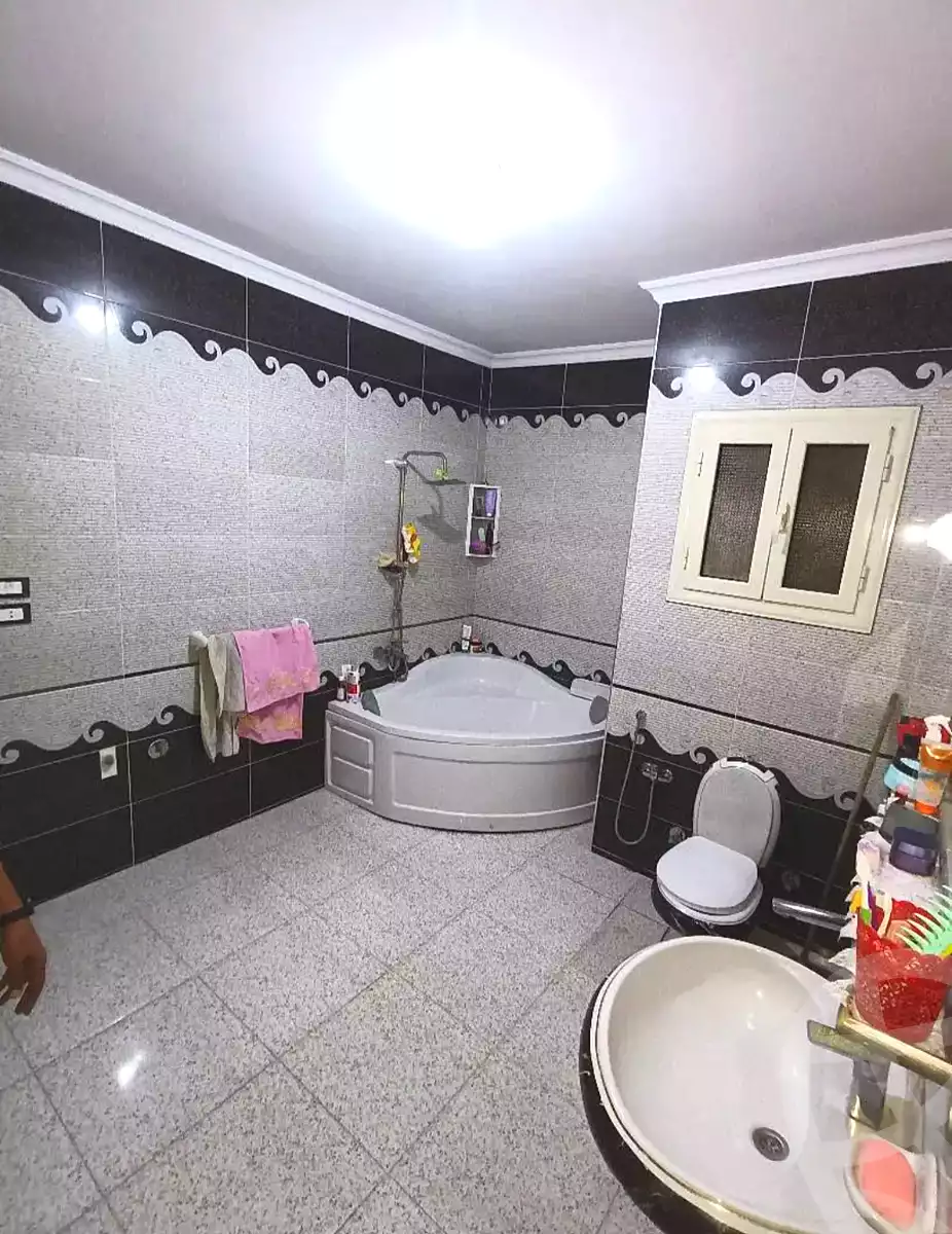 https://aqarmap.com.eg/ar/listing/7262328-for-sale-cairo-helwan-kwrnysh-hlwn