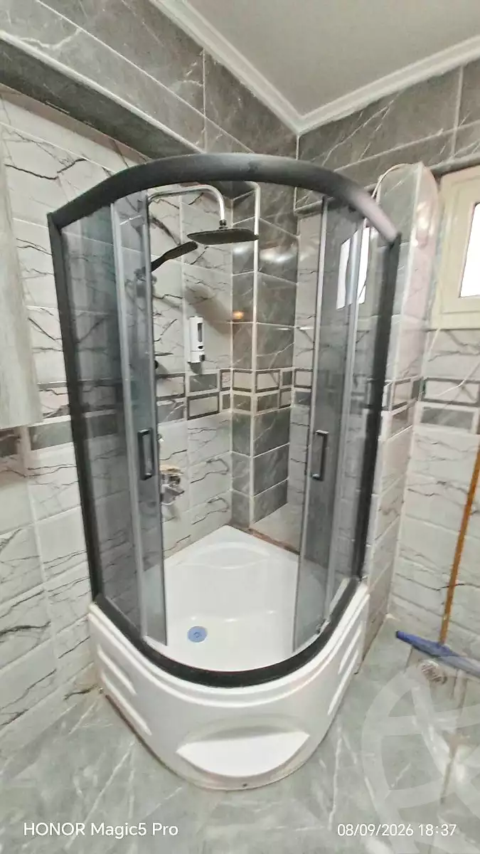 https://aqarmap.com.eg/ar/listing/7262470-for-sale-cairo-helwan-mohamed-sayed-ahmed-st