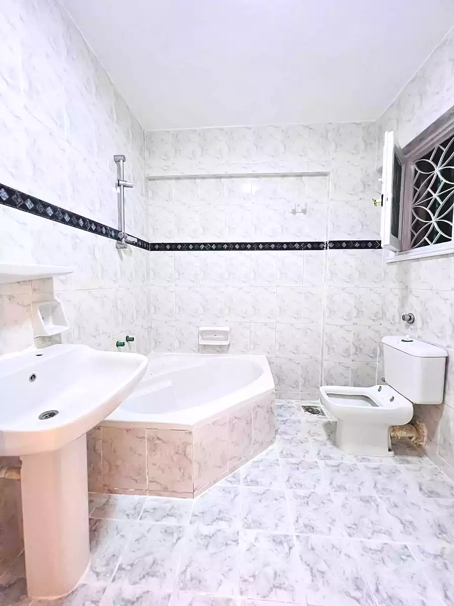 https://aqarmap.com.eg/en/listing/7262475-for-sale-alexandria-al-agamy-shataa-el-nakheel