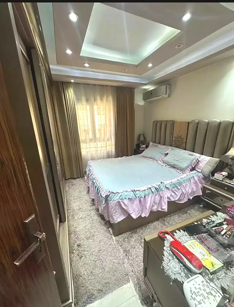 https://aqarmap.com.eg/ar/listing/7262772-for-sale-alexandria-sydy-bshr-sydy-bshr-bhry-mohamed-el-srafi-st.