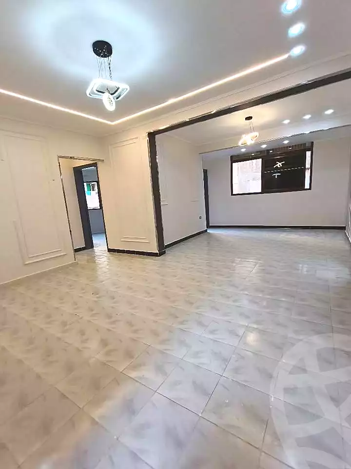 https://aqarmap.com.eg/ar/listing/7263303-for-sale-alexandria-miami-shr-jml-bd-lnsr