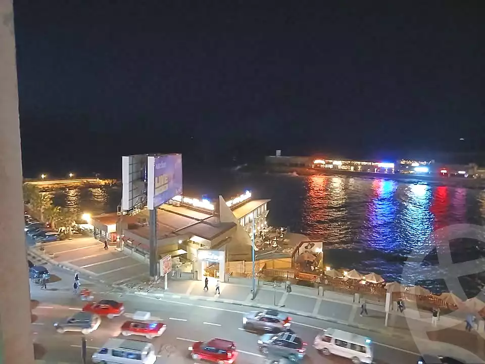 https://aqarmap.com.eg/ar/listing/7263500-for-sale-alexandria-glim