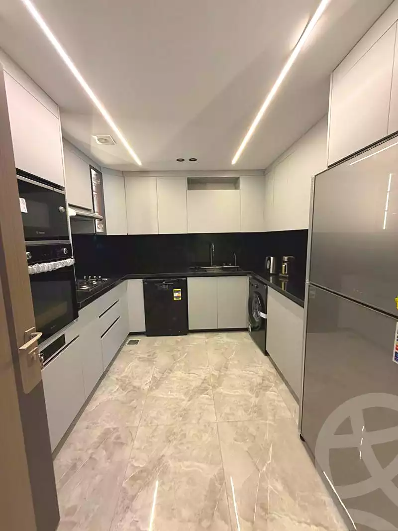 https://aqarmap.com.eg/ar/listing/7263802-for-sale-cairo-new-cairo-compounds-amorada-park-view-compound-afaaq