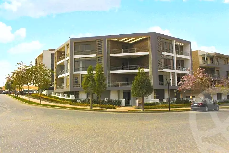 https://aqarmap.com.eg/ar/listing/7263832-for-sale-cairo-new-cairo-compounds-tag-city-shalya-taj-city