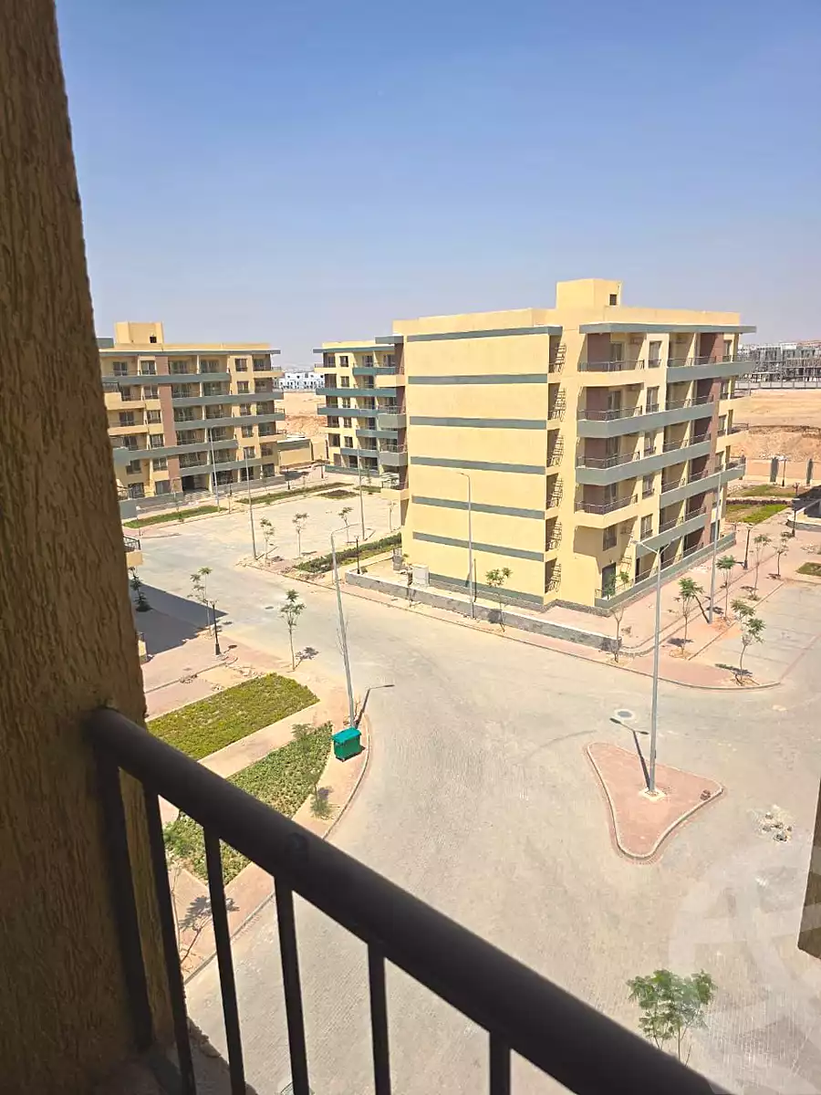 https://aqarmap.com.eg/ar/listing/7263905-for-rent-cairo-6th-of-october-el-tawsaat-el-shamalya-hy-2000-qt