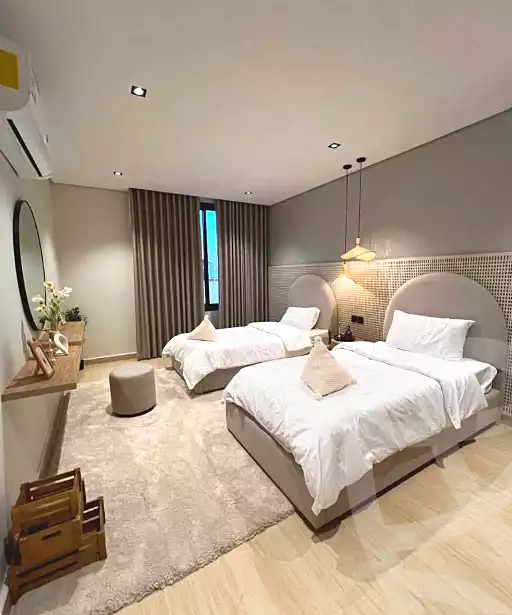 https://aqarmap.com.eg/ar/listing/7264109-for-sale-cairo-new-cairo-compounds-hyde-park-park-corner-hyde-park