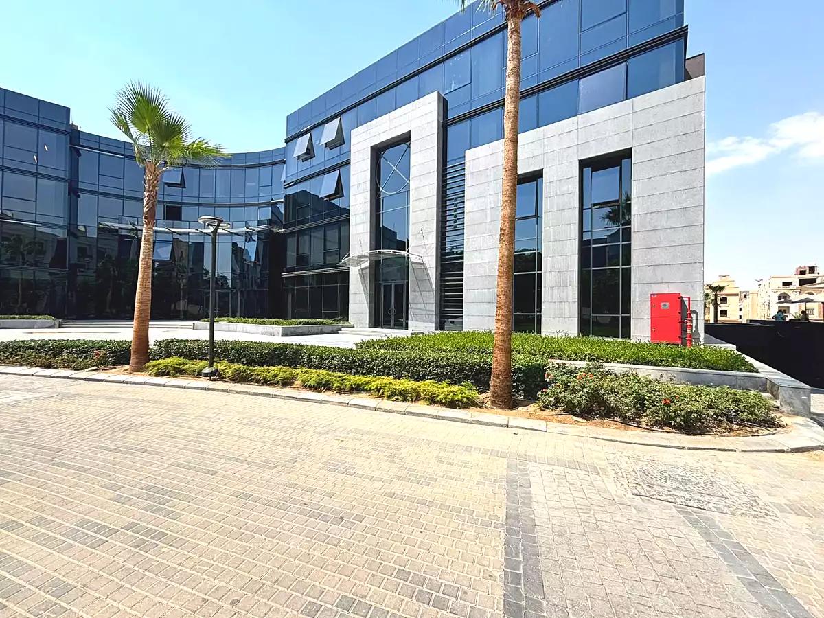 https://aqarmap.com.eg/en/listing/7264389-for-sale-cairo-new-cairo-compounds-cairo-business-park