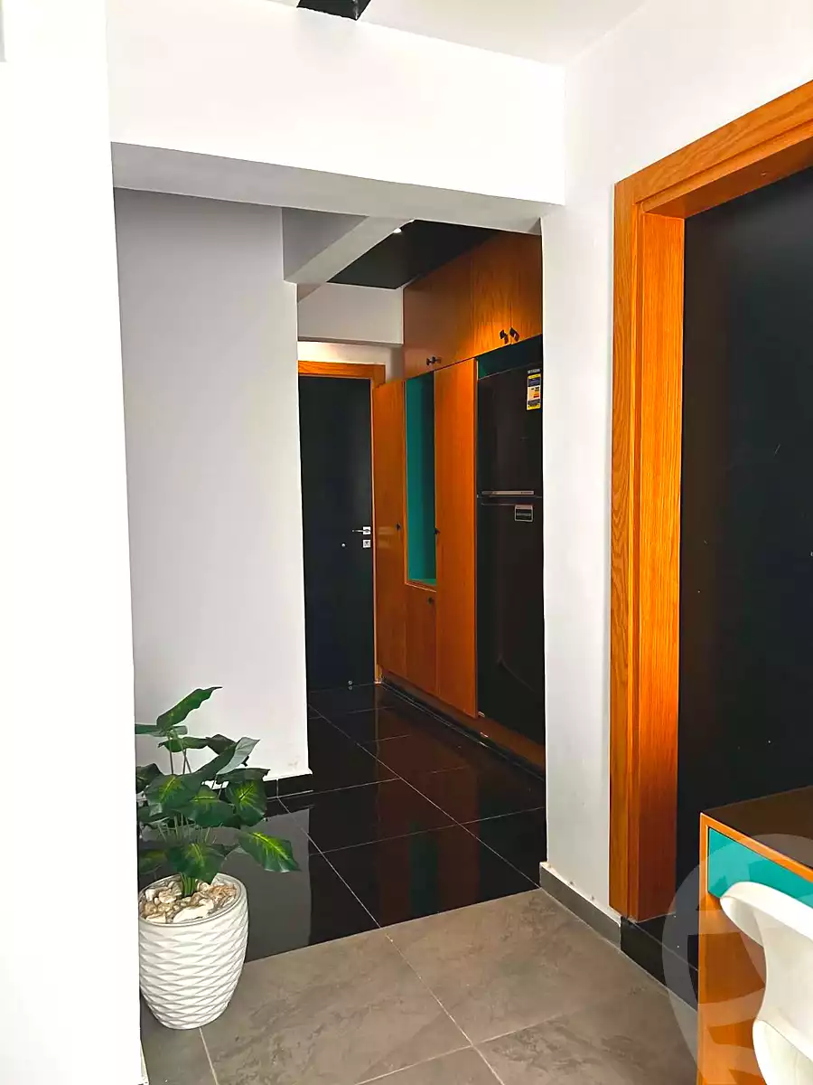 https://aqarmap.com.eg/en/listing/7264547-for-rent-cairo-new-cairo-compounds-vx-n90-mall-mercon